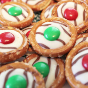 making pretzel M&M Hershey Hug treats