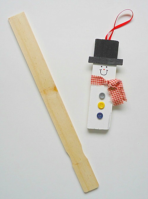 How to make a snowman Christmas ornament from a paint stick stirrer - a craft the kids can do too!