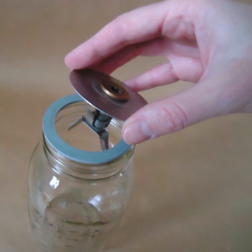 How to use a canning jar on a blender