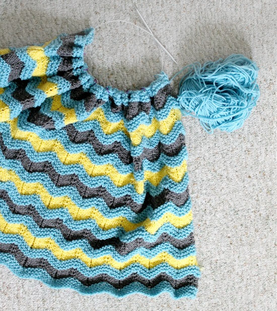 a ripple pattern knit baby afghan