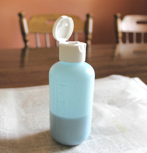 A bottle of tinted glazing medium