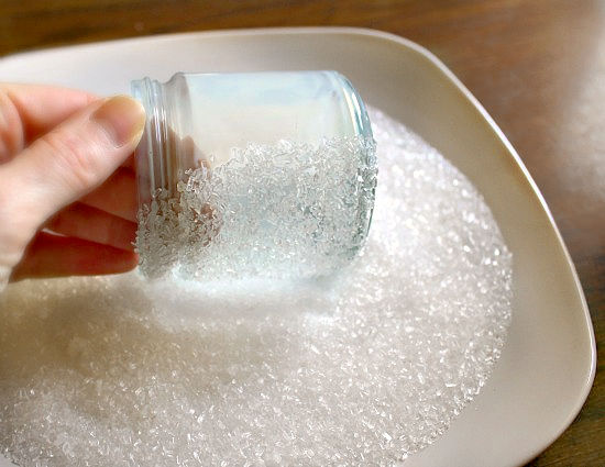 making homemade jar luminaries