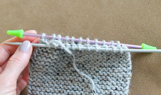 knitting a keyhole scarf