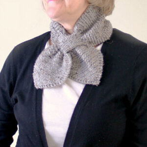 bow tie keyhole knit scarf