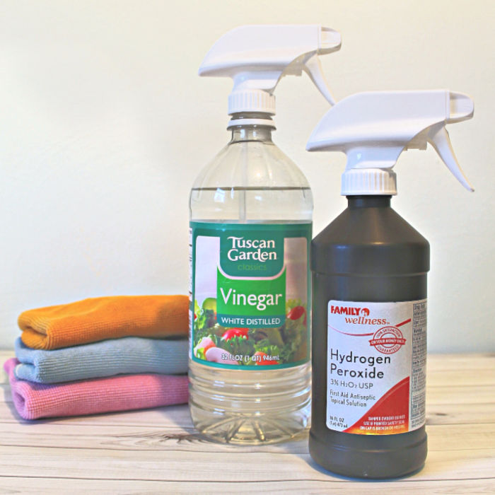 Natural Disinfecting With Vinegar and Hydrogen Peroxide