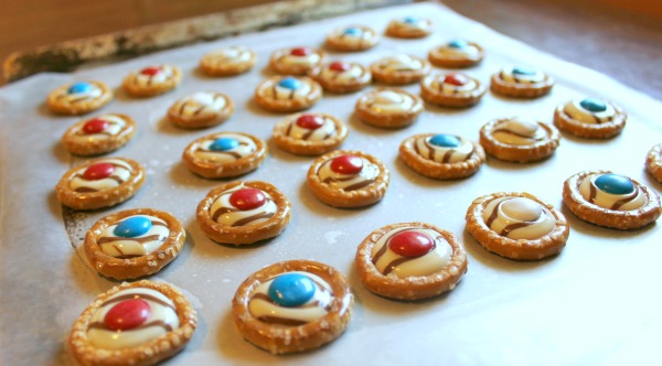 Make these tasty Pretzel M&M Treats in red, white, and blue - perfect for a patriotic holiday like the 4th of July
