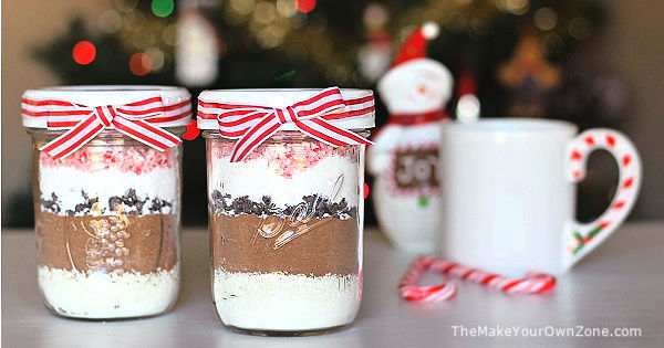 layered jars of peppermint hot cocoa mix