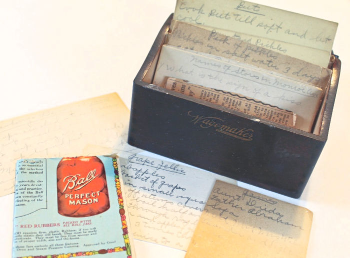 An old recipe box
