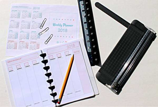 Make your own planner - Free printable planner pages in a weekly format