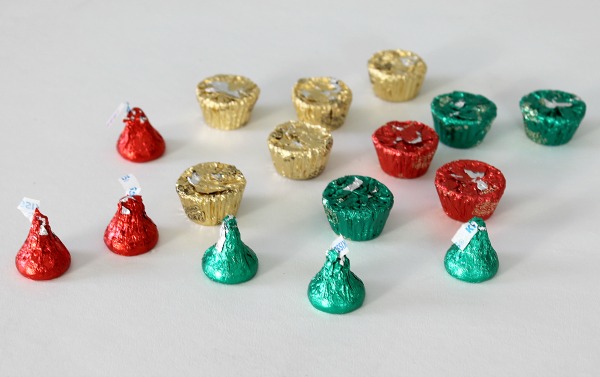 Christmas craft - mini Christmas trees make from candy