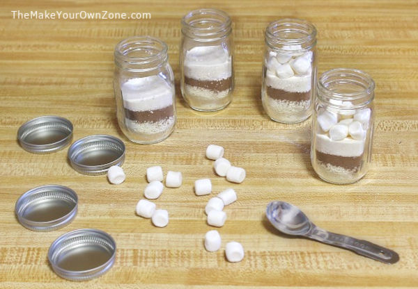 tiny jars of hot chocolate mix