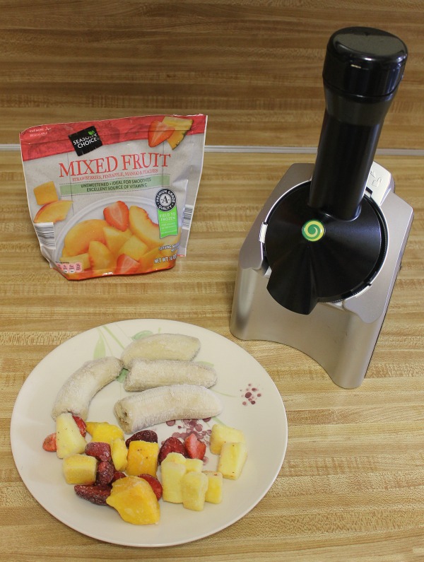 How to use a Yonanas frozen treat maker
