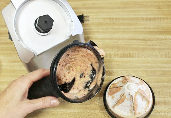 cleaning a Yonanas treat maker