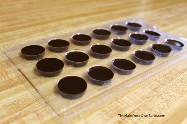 How to make homemade chocolates with agave