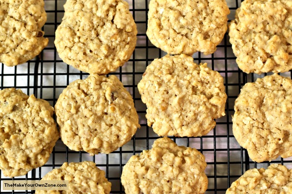 Recipe for homemade coconut oatmeal cookies