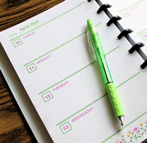 make your own planner using a disc bound notebook and free printable pages