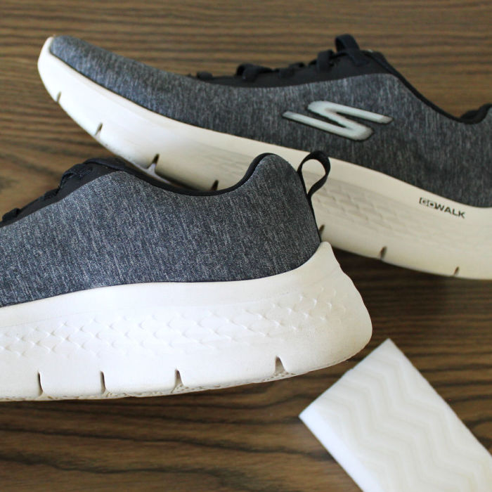 cleaning white rubber soles with a magic eraser