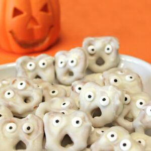 Halloween ghost pretzels