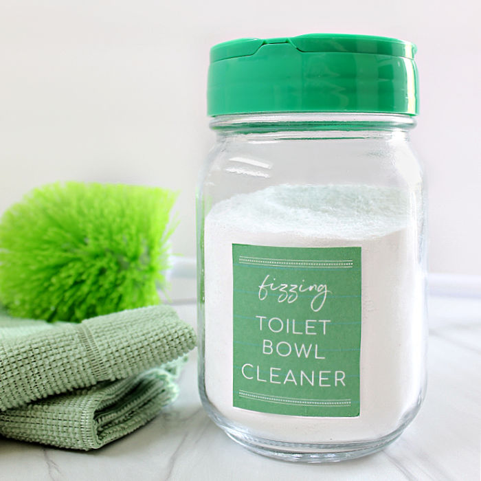 Homemade toilet bowl cleaner